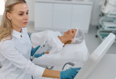 pozitif_ayaklar_ayak_bakim_merkezi_kadikoy_3 pozitif_ayaklar_ayak_bakim_merkezi_kadikoy_3